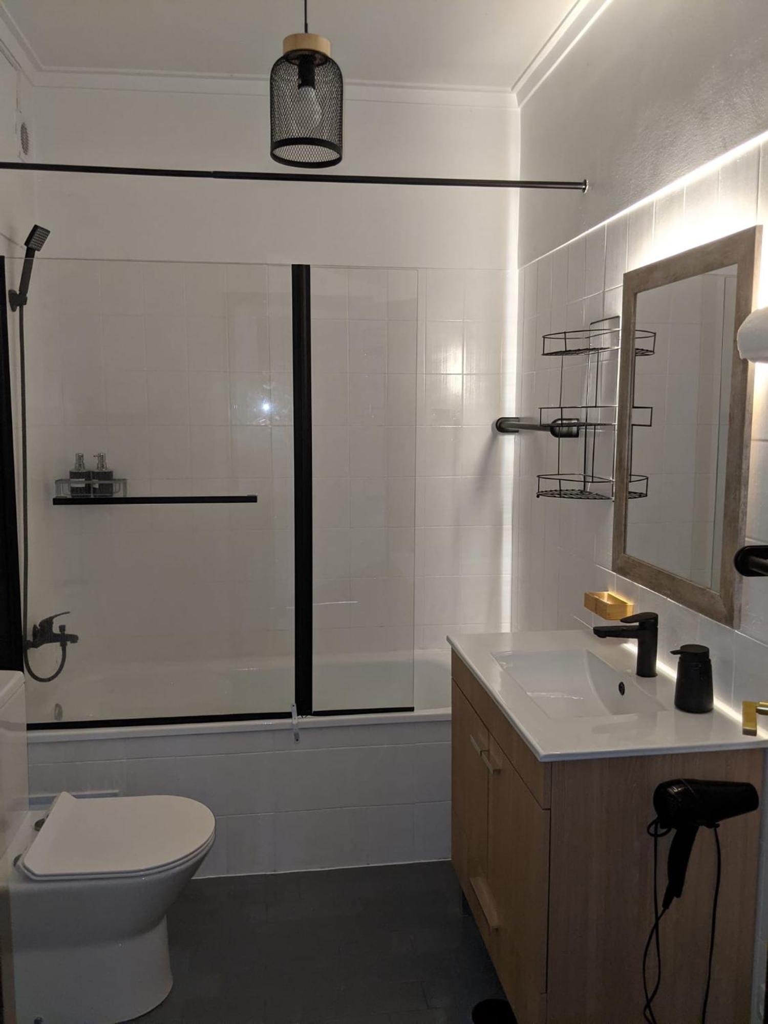 Accommodatie bij particulieren 10 Mins Walk From Train Station! *